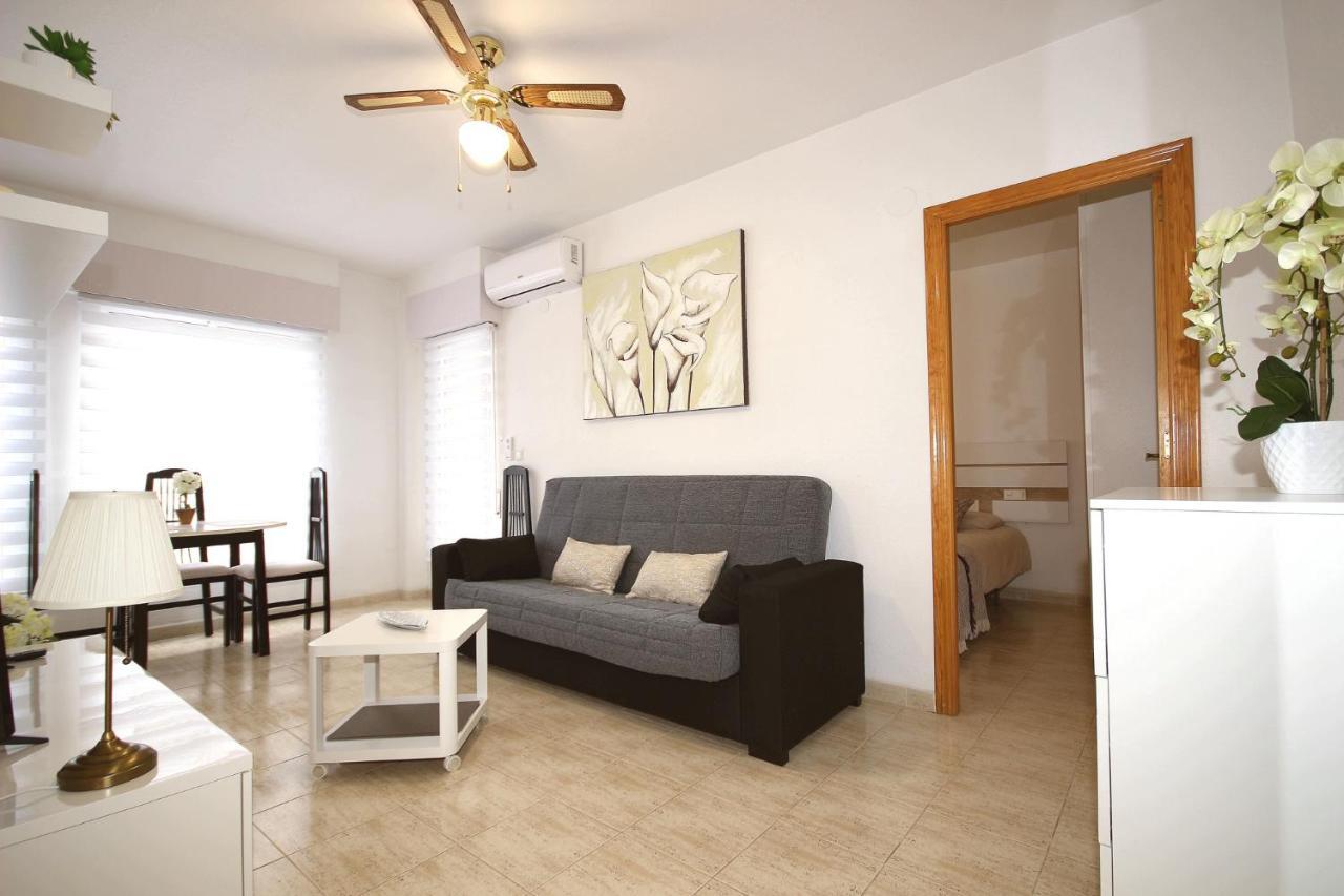 Del Cura Beach Apartment ตอร์เรเวียคา ภายนอก รูปภาพ